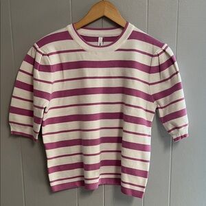 NWT Glam Short Sleeve Sweater Top Large Blue